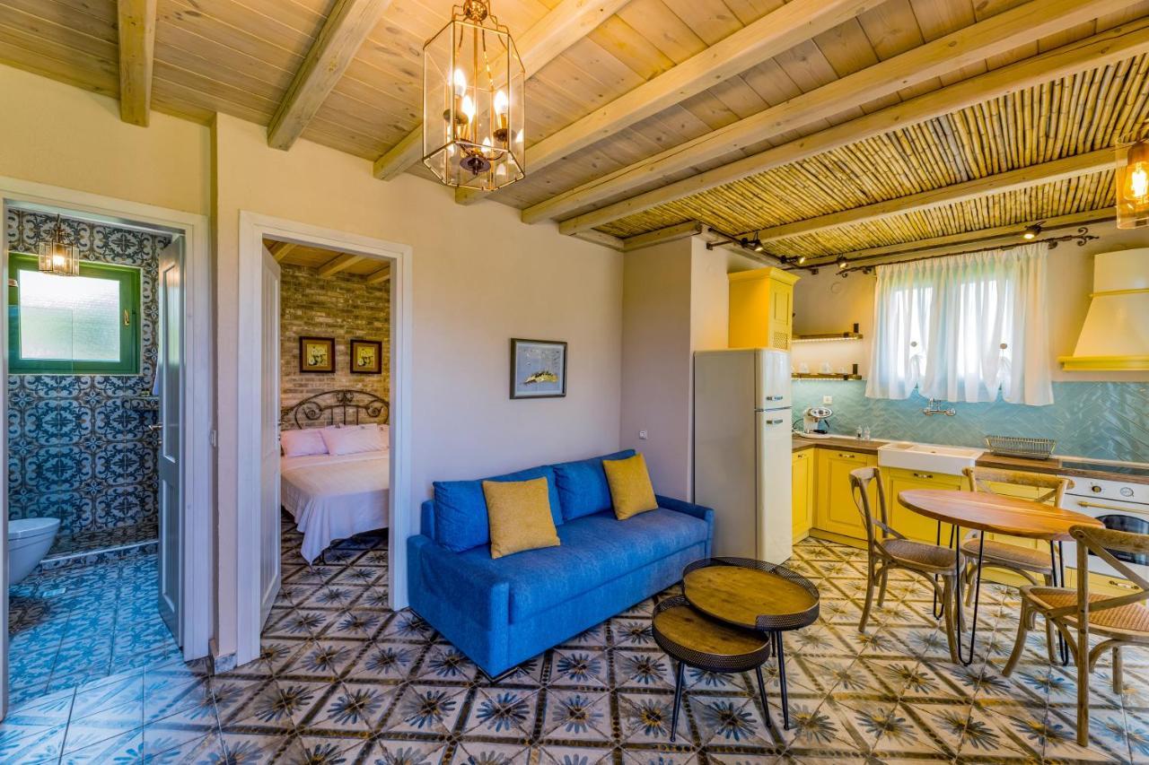 וורוורו Mediterraneo Luxury Suites Halkidiki מראה חיצוני תמונה